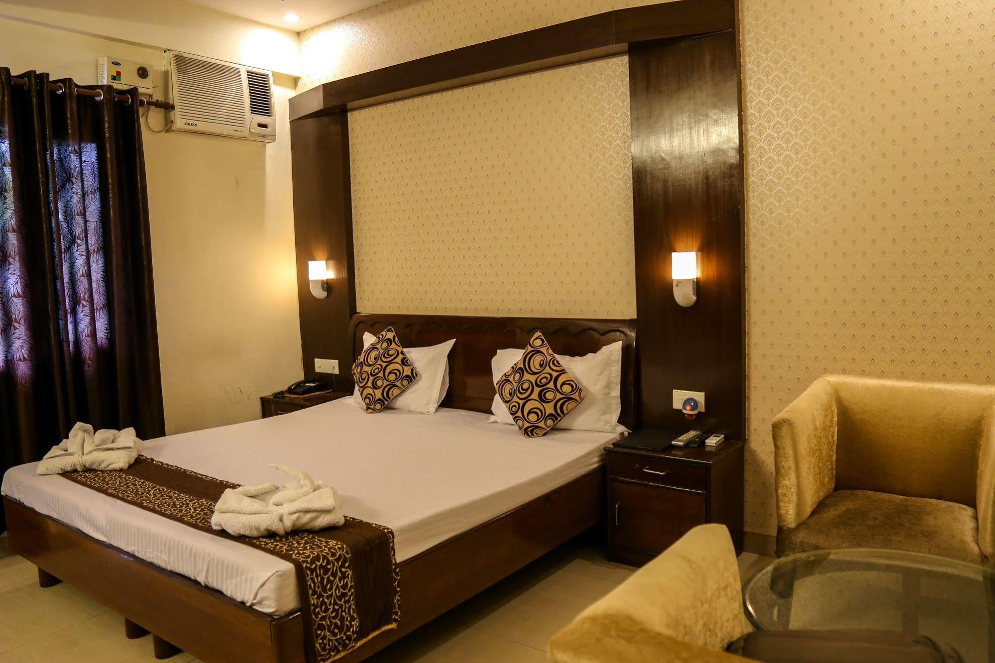 Grand Legacy Beacon, Dehradun Hotel Eksteriør billede