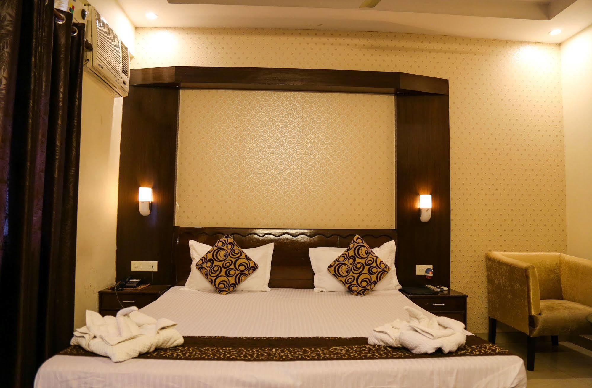 Grand Legacy Beacon, Dehradun Hotel Eksteriør billede
